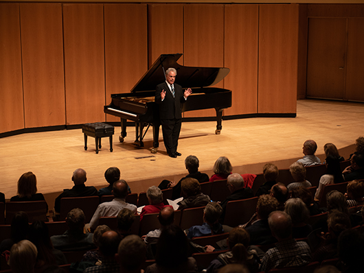 Pianist Jeffrey Siegel in Pick-Staiger Concert Hall