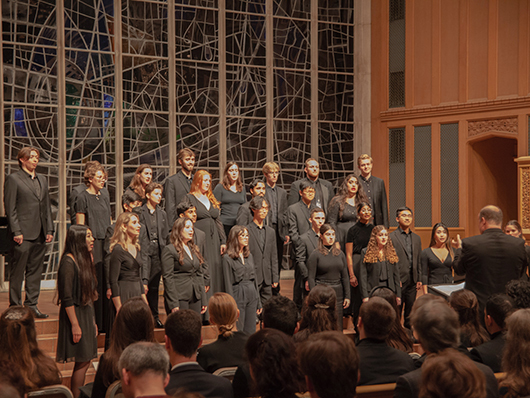 Stephen Alltop conducting the Alice Millar Chapel Choir