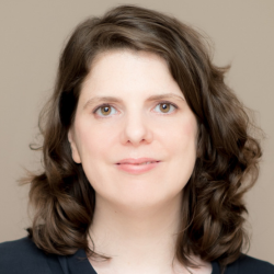 headshot brunette woman