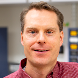 Headshot of Dr. David Ginger