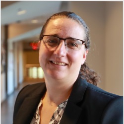 Headshot of Dr. Amanda Morris